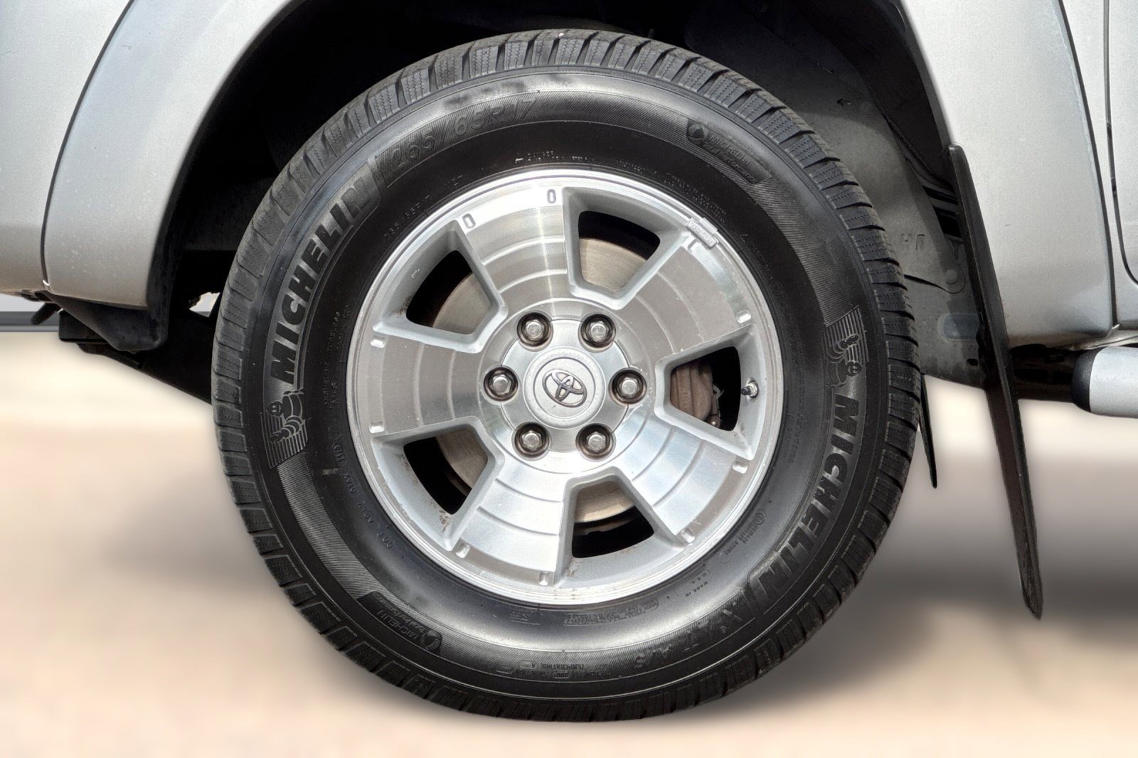 Used 2010 Toyota Tacoma PreRunner image 11