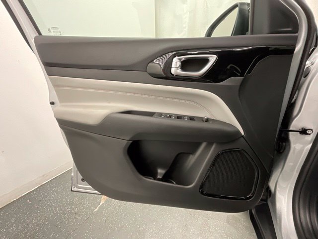 New 2026 Jeep Compass Limited AWD/4WD image 9