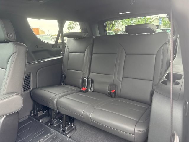 New 2026 Chevrolet Suburban Z71 w/ Comfort Package AWD/4WD image 19