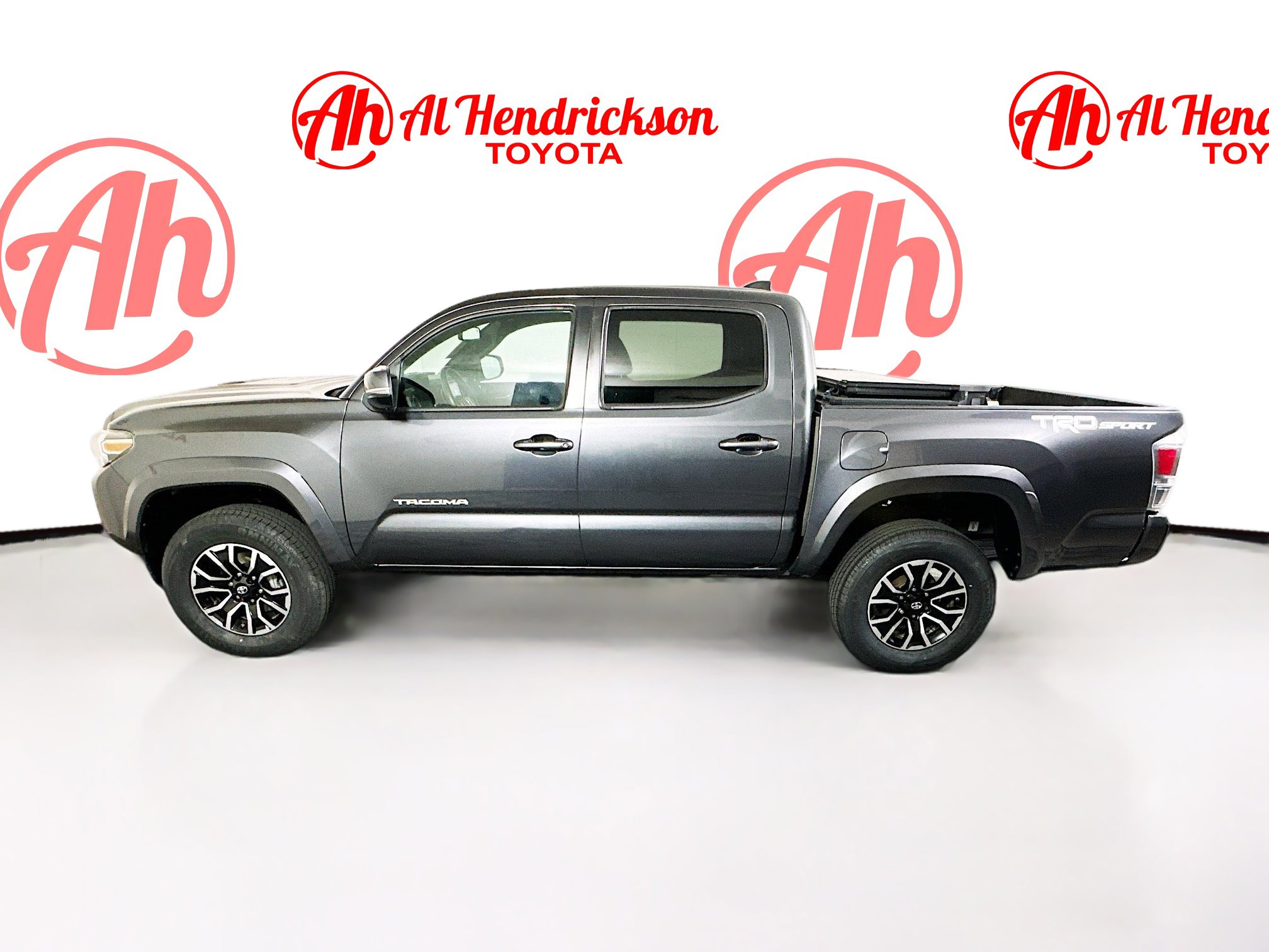 Used 2020 Toyota Tacoma TRD Sport image 6