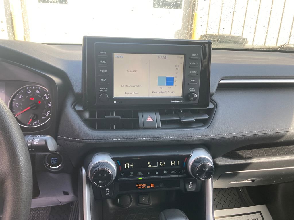 Used 2022 Toyota RAV4 XLE image 23