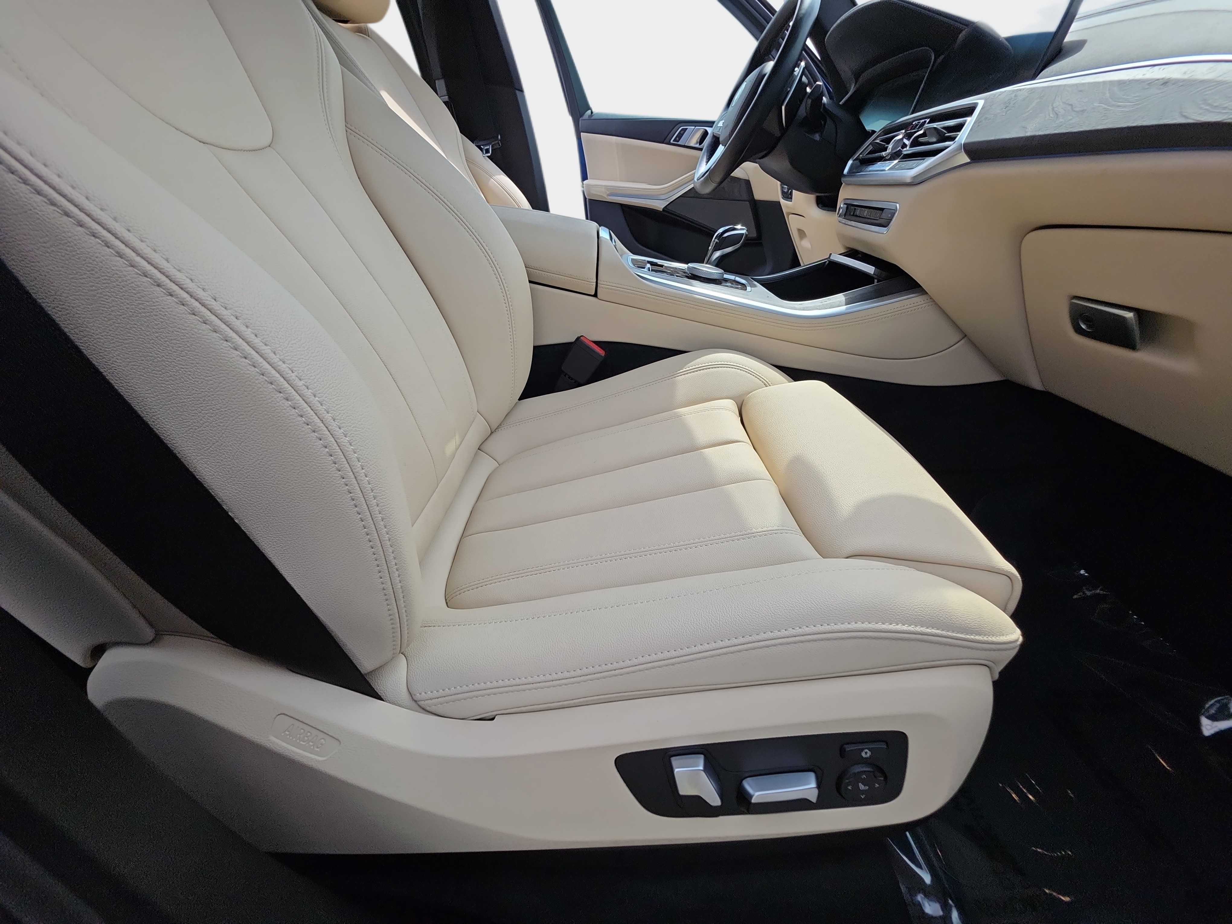Used 2021 BMW X5 xDrive45e w/ Premium Package AWD/4WD image 10