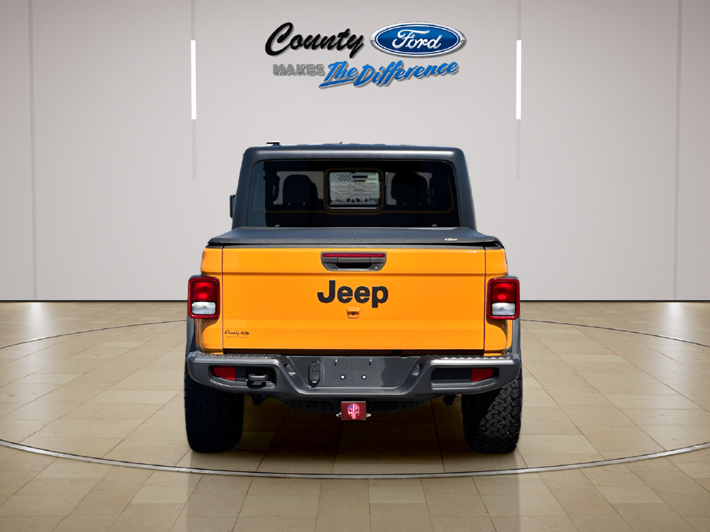 Used 2021 Jeep Gladiator Sport AWD/4WD image 4