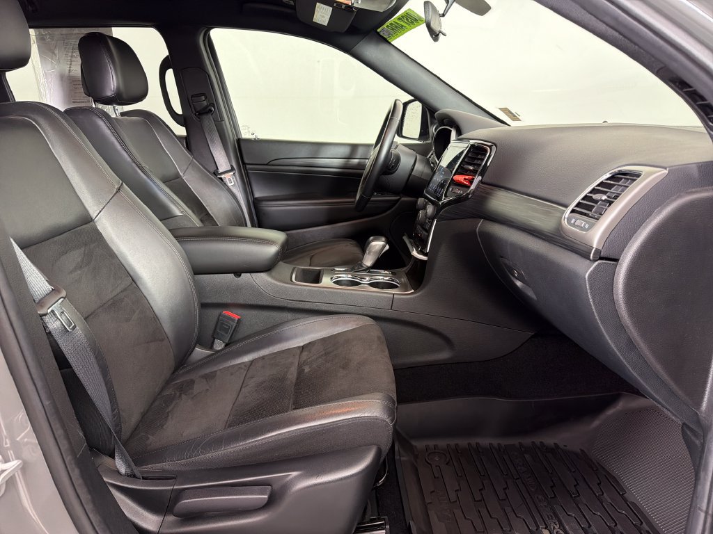 Used 2021 Jeep Grand Cherokee Laredo X AWD/4WD image 21