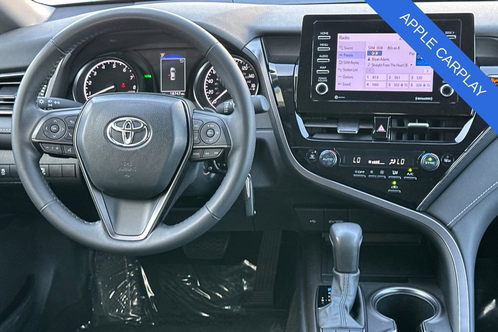 Used 2024 Toyota Camry SE image 15