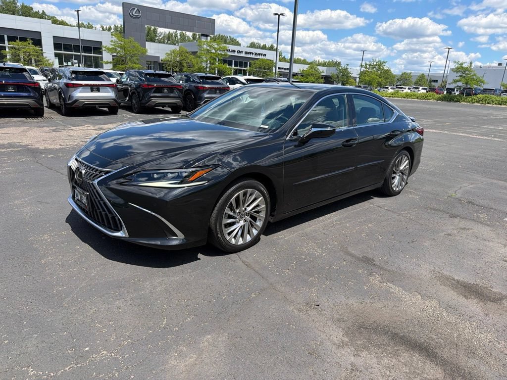 Used 2022 Lexus ES 350 Ultra Luxury w/ Accessory Package 2 FWD image 6