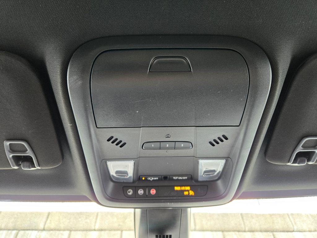 Used 2022 Cadillac XT5 Luxury image 30