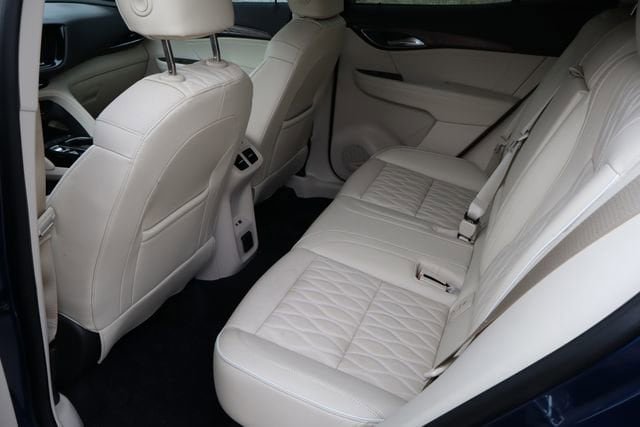 Used 2023 Buick Envision Avenir FWD image 6