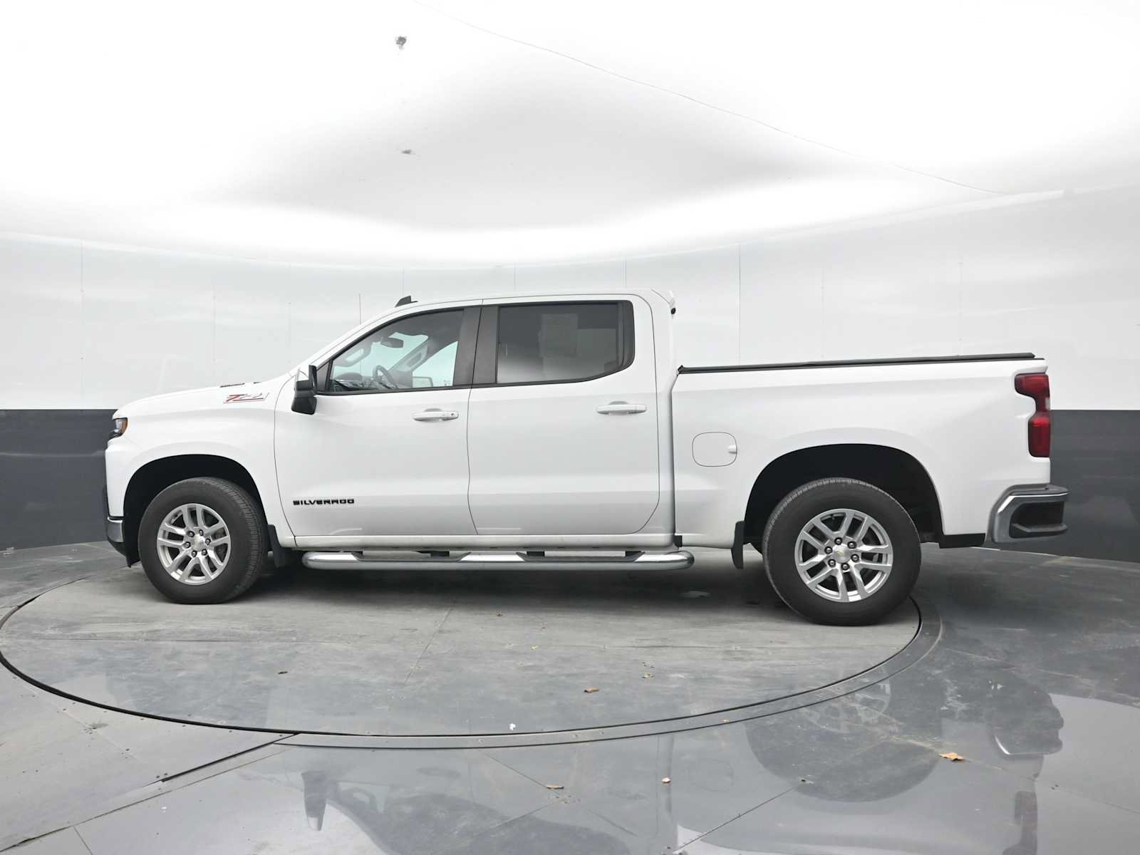 Used 2020 Chevrolet Silverado 1500 LT w/ All-Star Edition AWD/4WD image 3