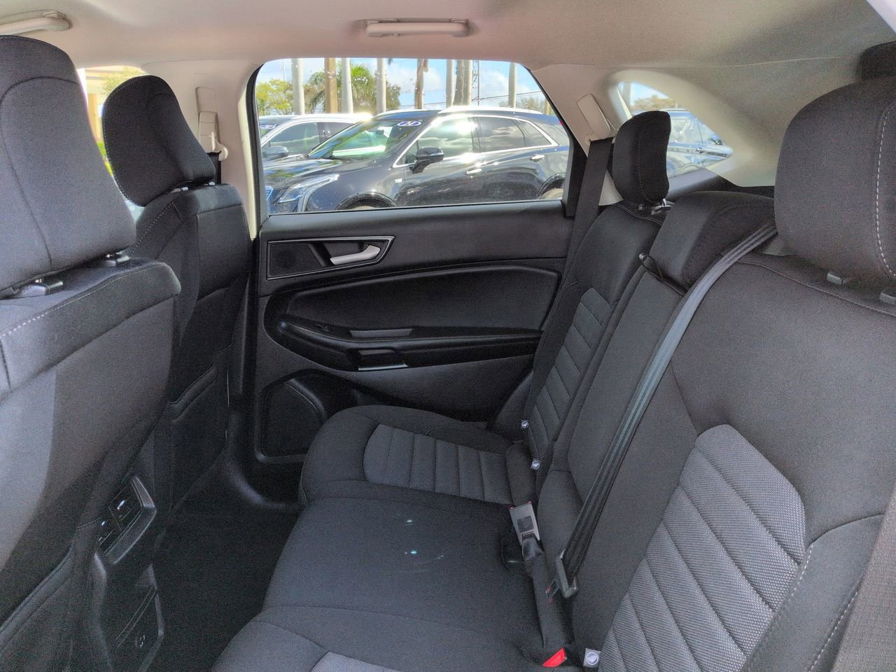 Certified 2022 Ford Edge SE w/ Black Appearance Package image 14