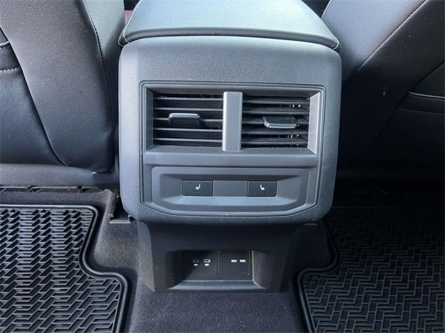 Used 2022 Volkswagen Atlas Cross Sport SEL Premium R-Line image 17