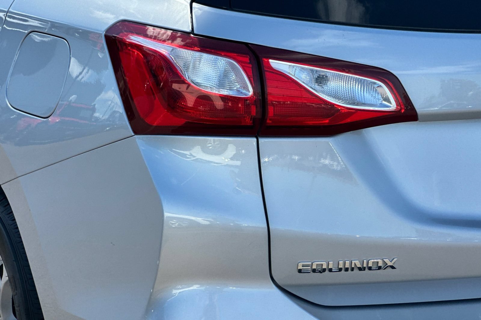 Used 2018 Chevrolet Equinox LT FWD image 26