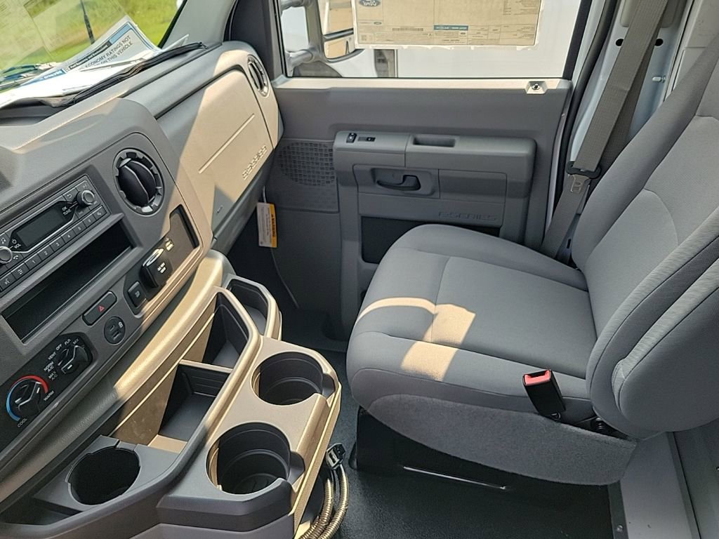 New 2025 Ford E-350 and Econoline 350 Super Duty w/ Power Equipment Group image 21
