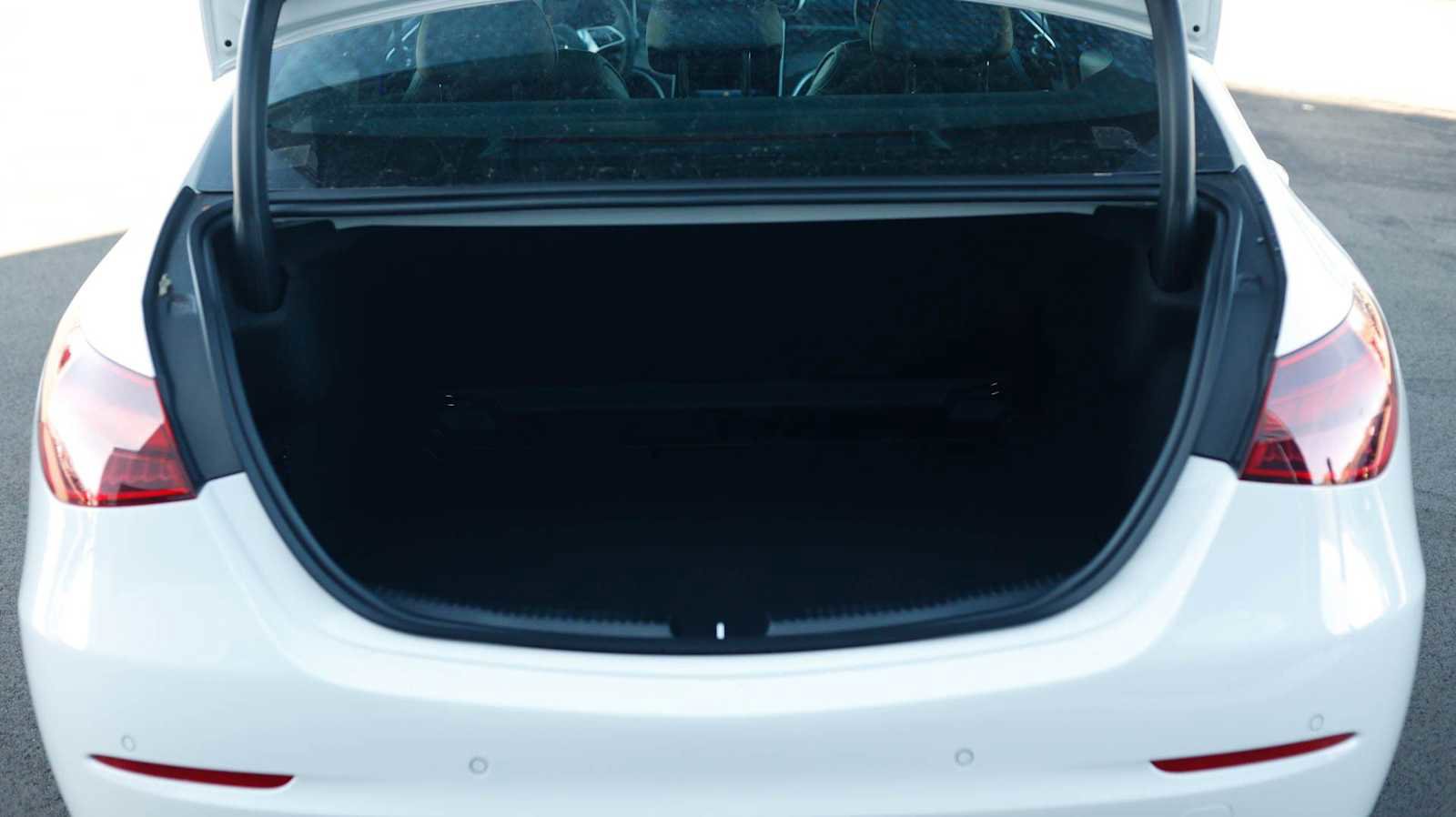 Used 2026 Mercedes-Benz C 300 4MATIC Sedan image 12