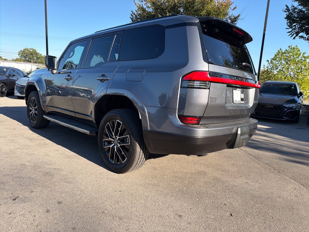 Used 2026 Lexus GX 550 w/ Cold Area Package AWD/4WD image 2