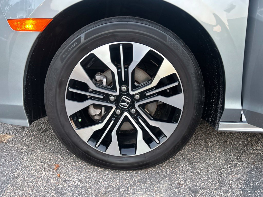 Used 2025 Honda Odyssey Elite image 10