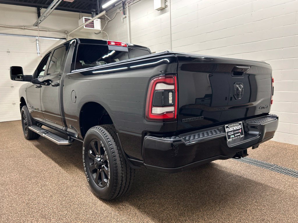 Used 2024 RAM 2500 Big Horn w/ Night Edition AWD/4WD image 4