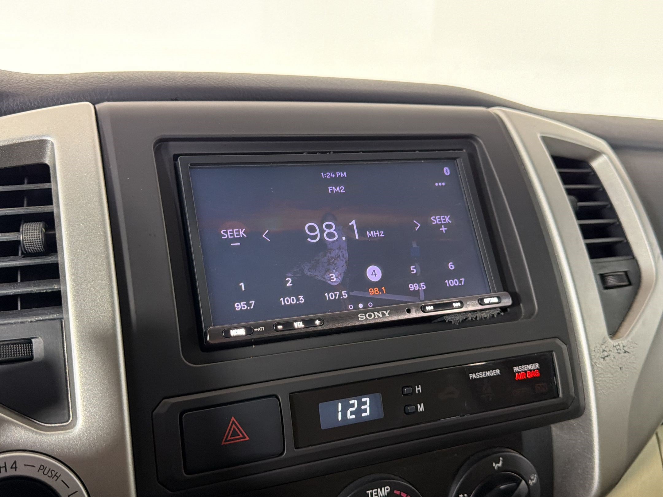 Used 2013 Toyota Tacoma 4x4 Double Cab w/ SR5 Pkg image 16