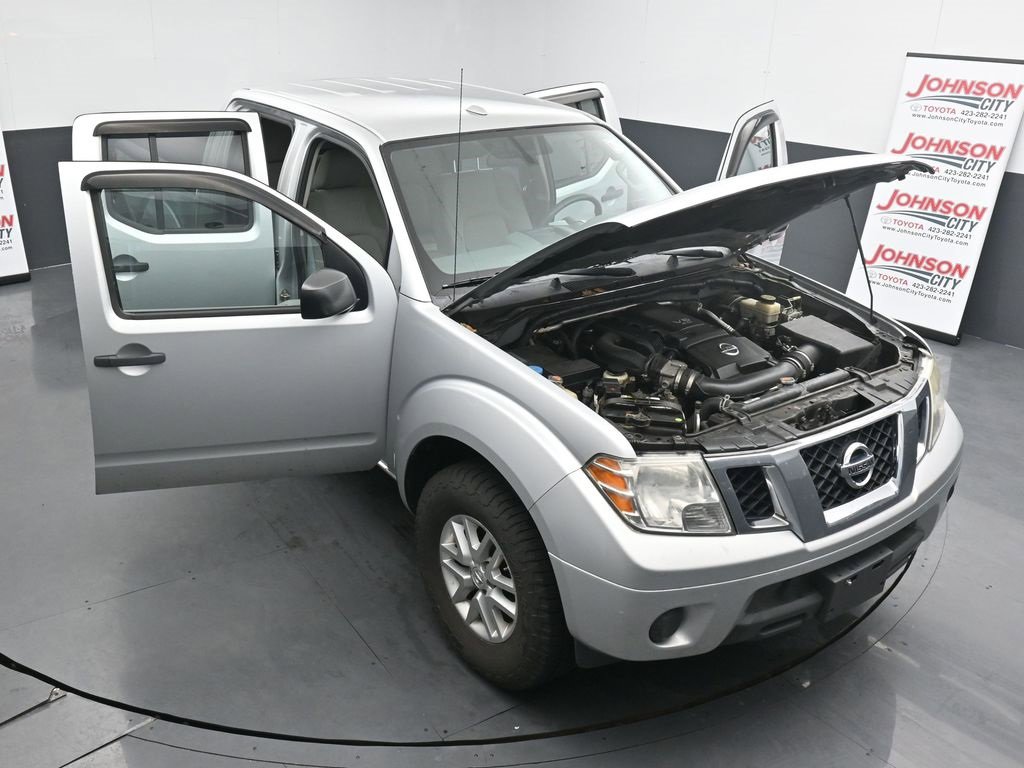 Used 2017 Nissan Frontier SV image 25