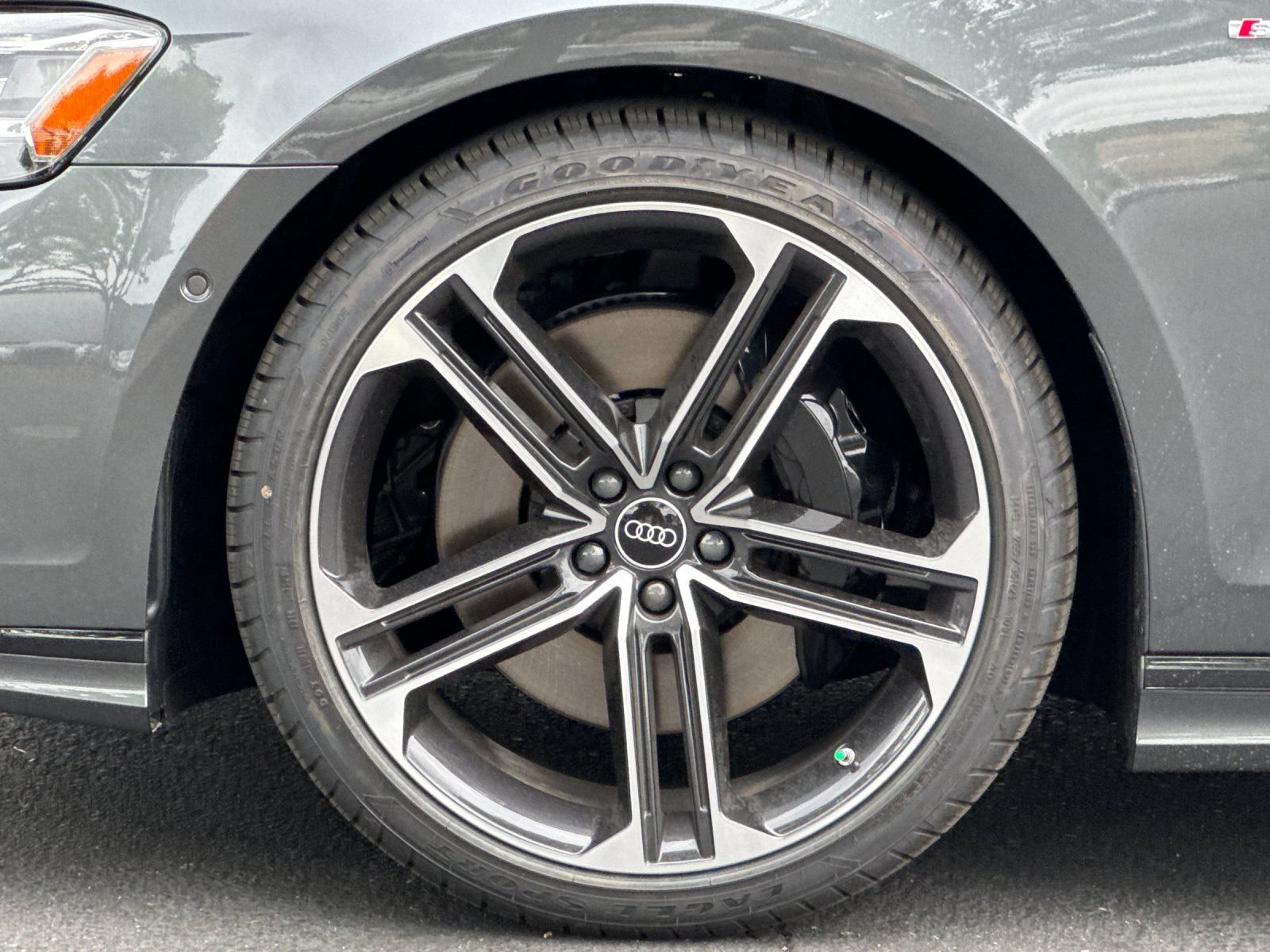 New 2026 Audi A8 L 3.0T AWD/4WD image 25