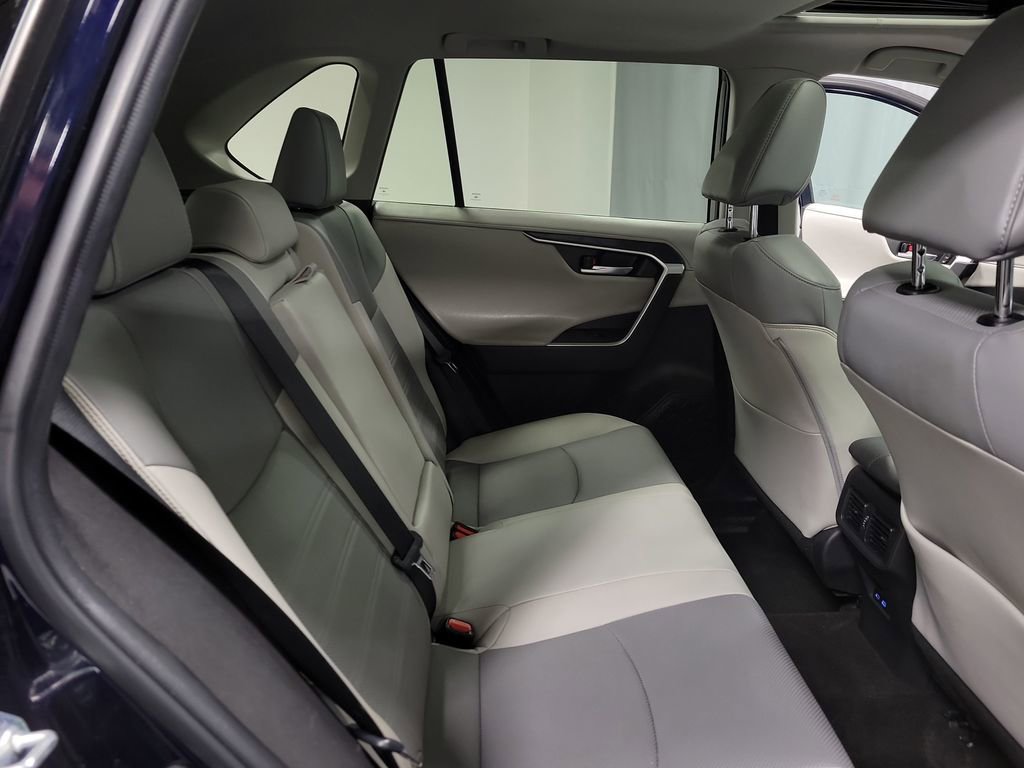 Used 2022 Toyota RAV4 Limited AWD/4WD image 21