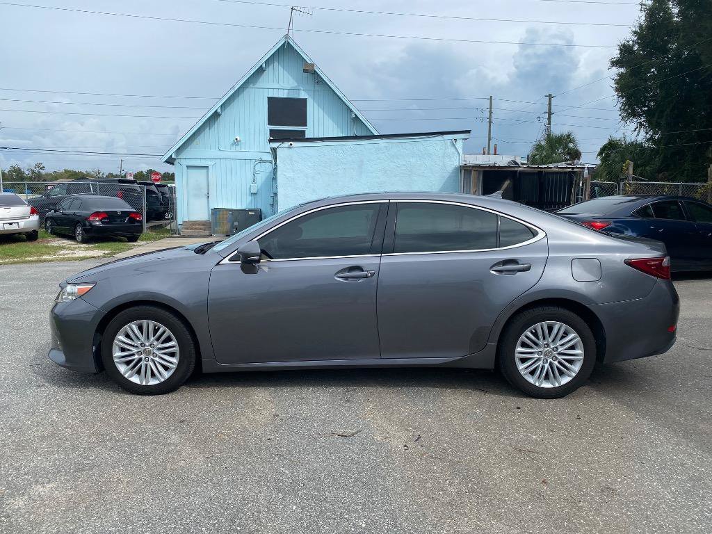 Used 2014 Lexus ES 350 w/ Luxury Package FWD image 1