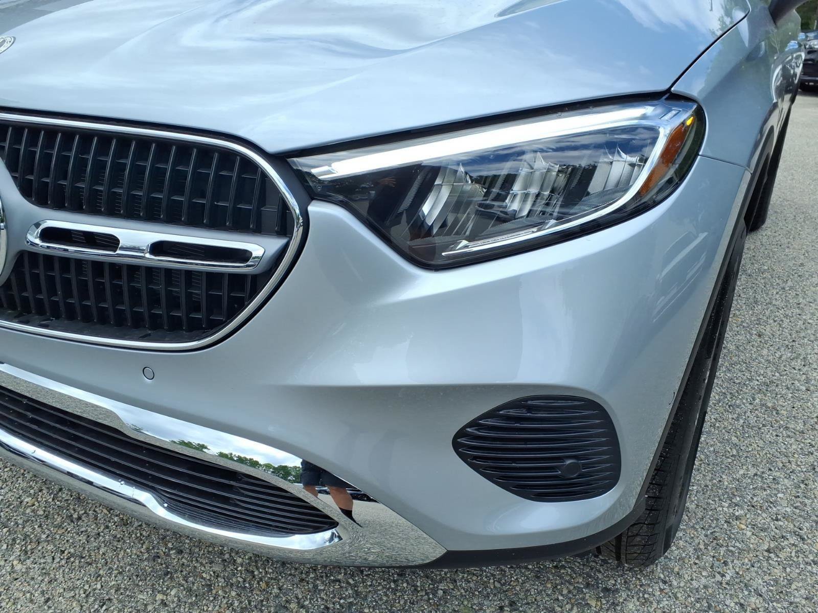 New 2026 Mercedes-Benz GLC 300 4MATIC image 2