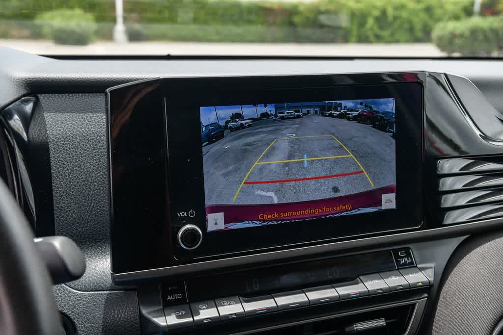 Used 2025 Toyota Camry LE FWD image 23