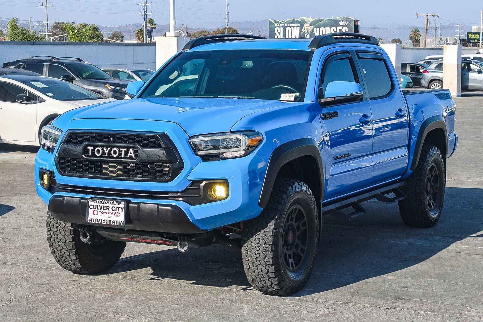 Certified 2021 Toyota Tacoma TRD Off-Road w/ TRD Premium Off Road Package AWD/4WD image 3