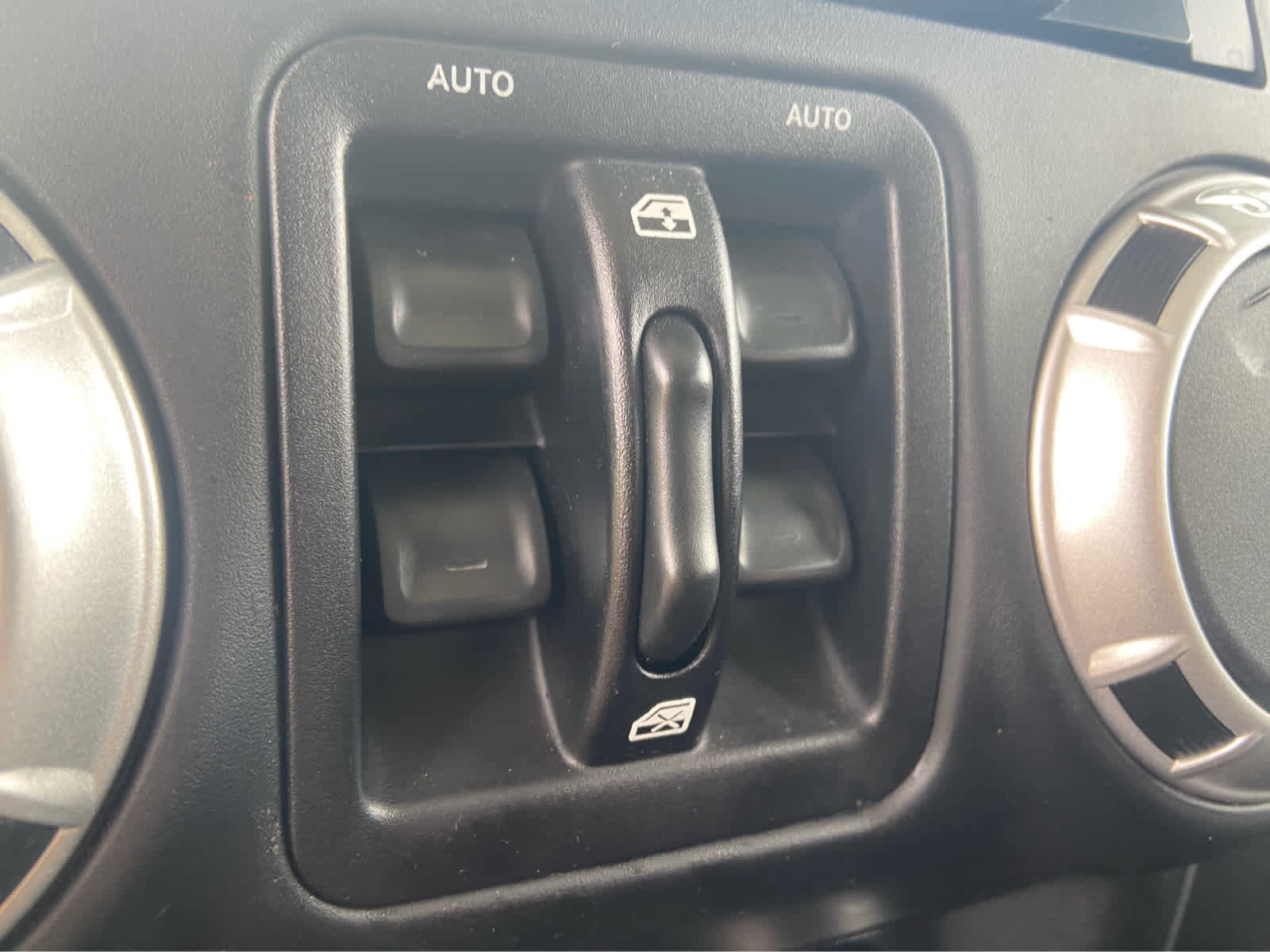 Used 2014 Jeep Wrangler Freedom Edition AWD/4WD image 25