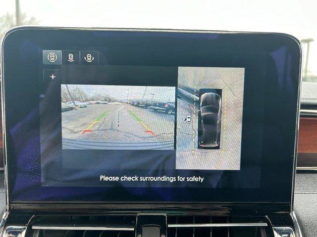 Used 2020 Lincoln Navigator L Reserve AWD/4WD image 3