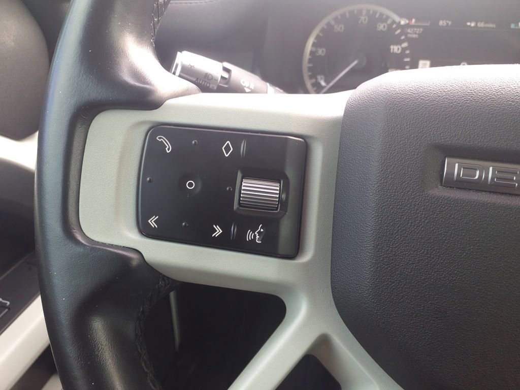 Used 2022 Land Rover Defender 90 AWD/4WD image 20