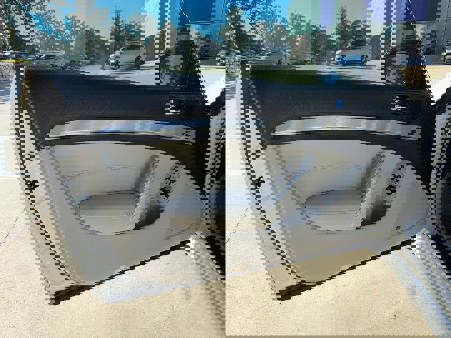 Used 2014 INFINITI Q60 Journey w/ Premium Package image 10