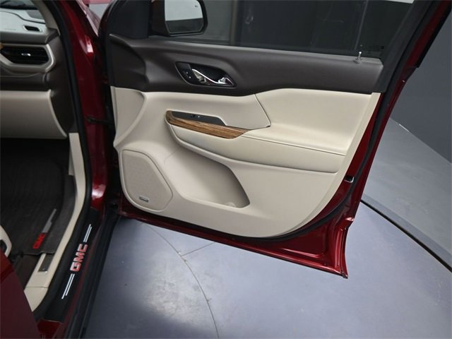 Used 2017 GMC Acadia Denali w/ Technology Package image 11