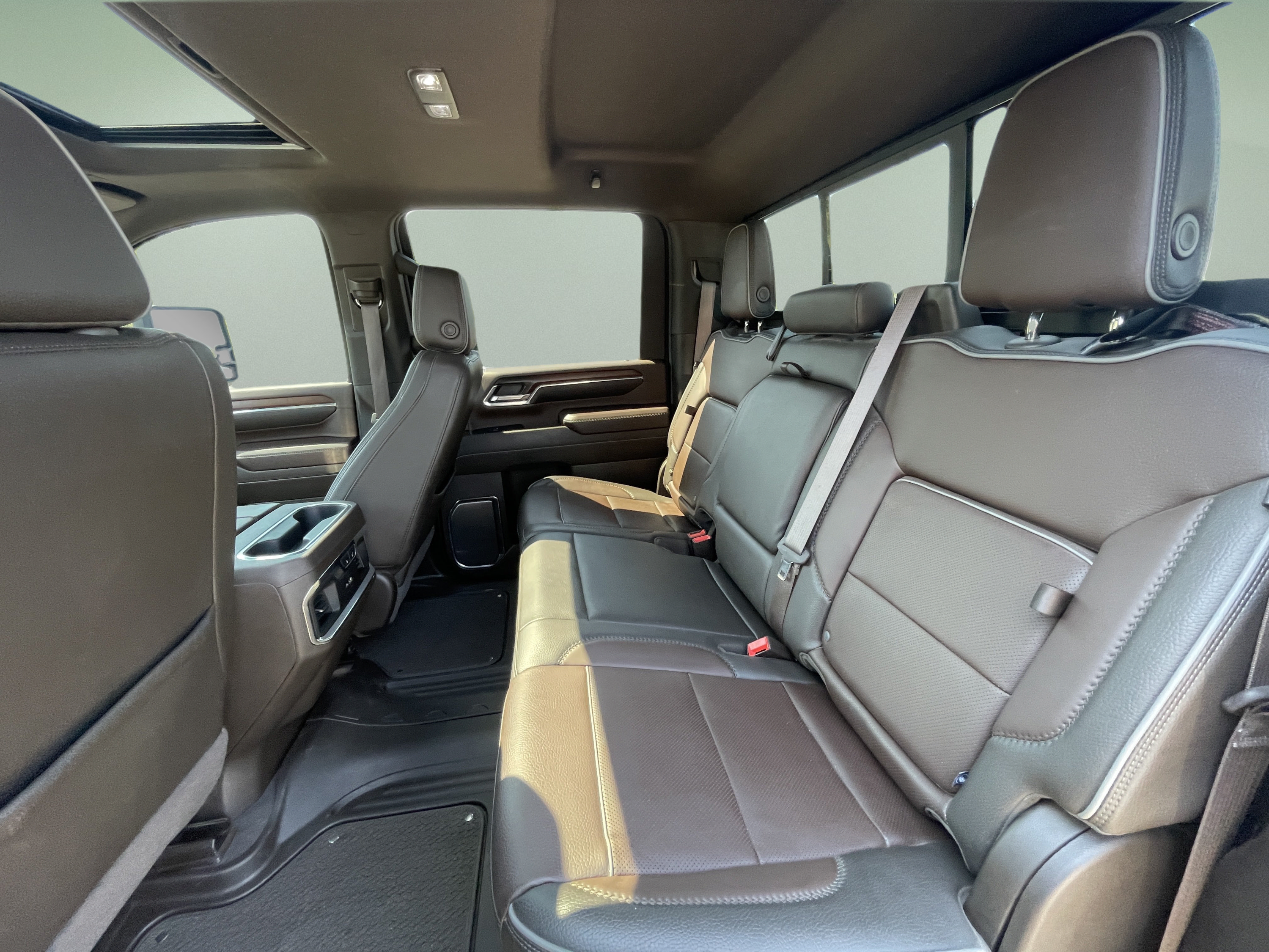 Used 2024 GMC Sierra 3500 Denali w/ Denali Reserve Package AWD/4WD image 26
