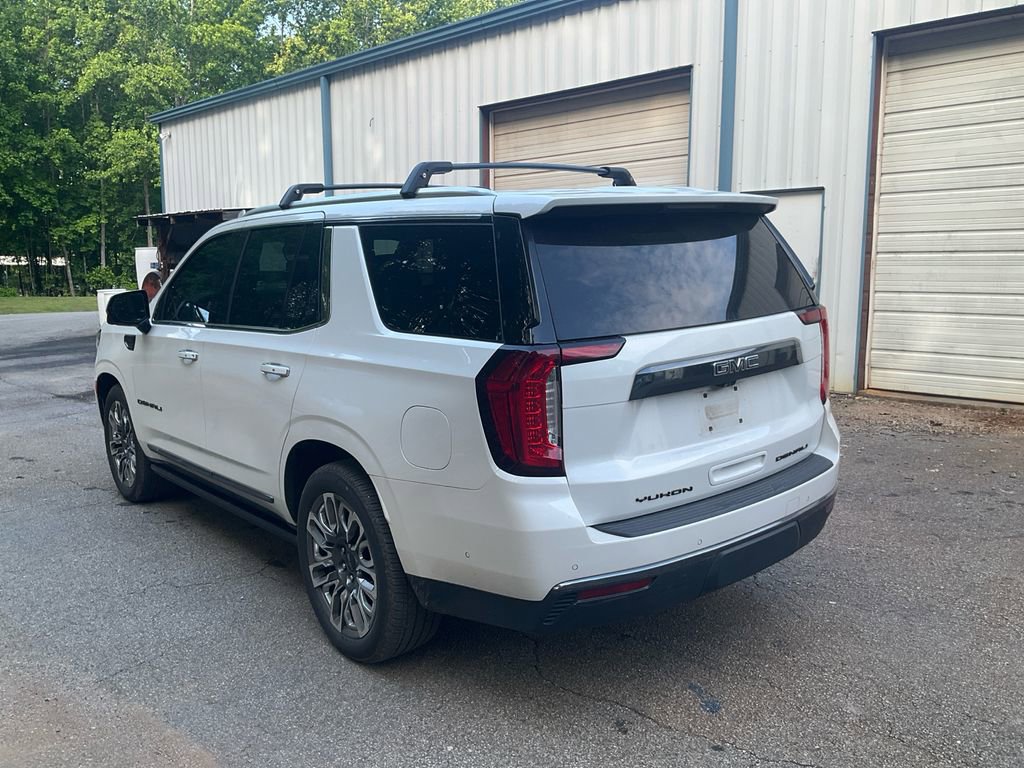 Used 2024 GMC Yukon Denali Ultimate AWD/4WD image 7