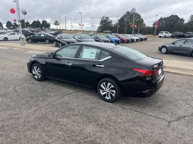 New 2025 Nissan Altima 2.5 S FWD image 8