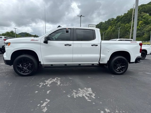 Used 2024 Chevrolet Silverado 1500 LT Trail Boss w/ Convenience Package II AWD/4WD image 4