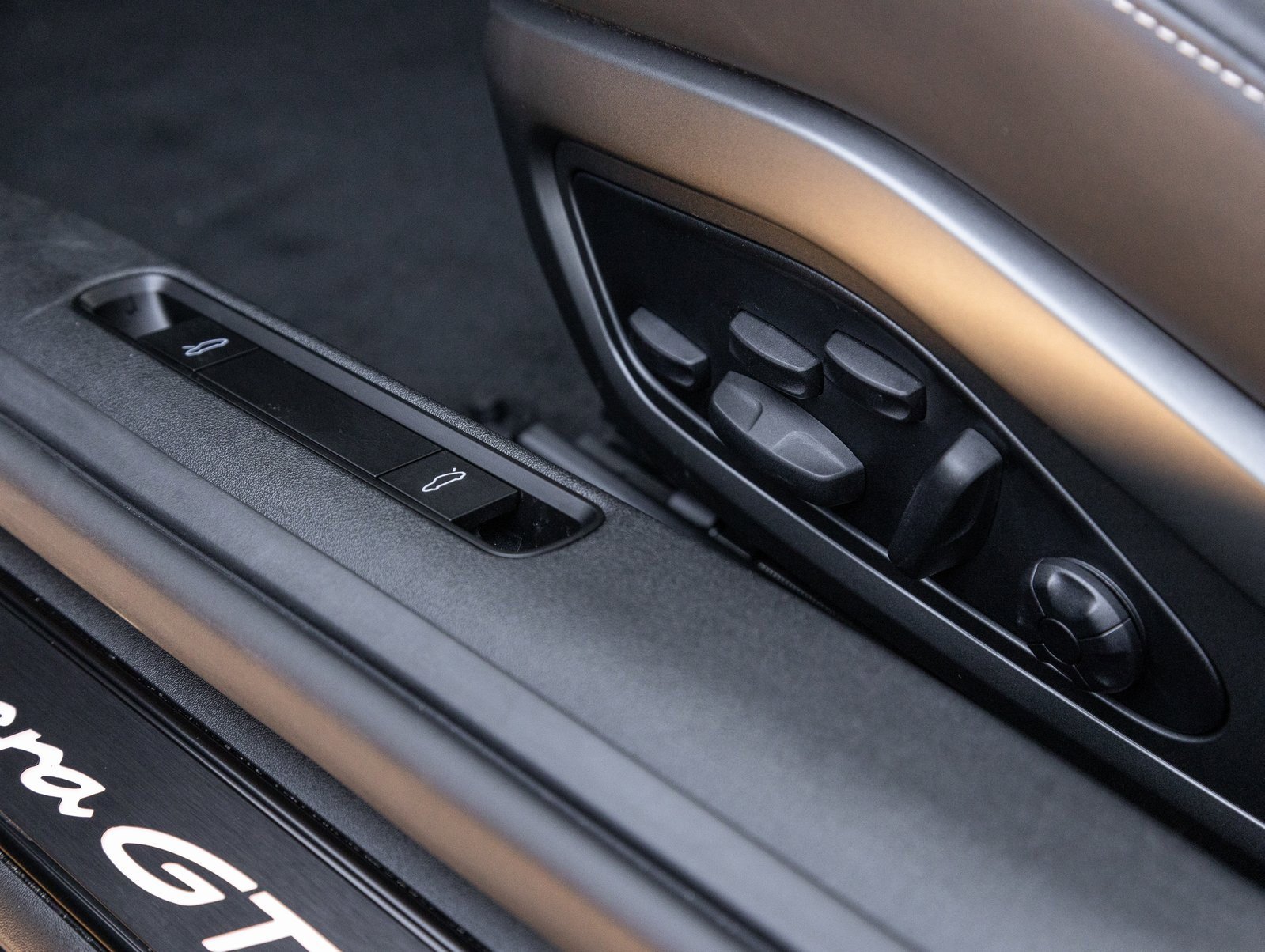 Certified 2026 Porsche 911 Carrera GTS w/ Premium Package image 22