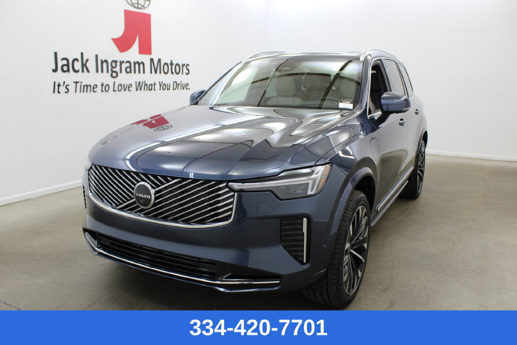 New 2026 Volvo XC90 T8 Ultra w/ Protection Package Premier