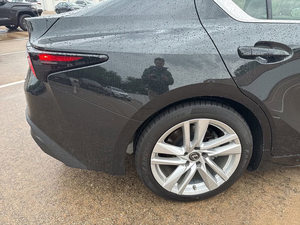 Used 2022 Lexus IS 300 w/ Accessory Package RWD image 6