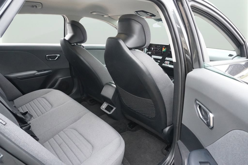 Used 2025 Kia K4 EX FWD image 34