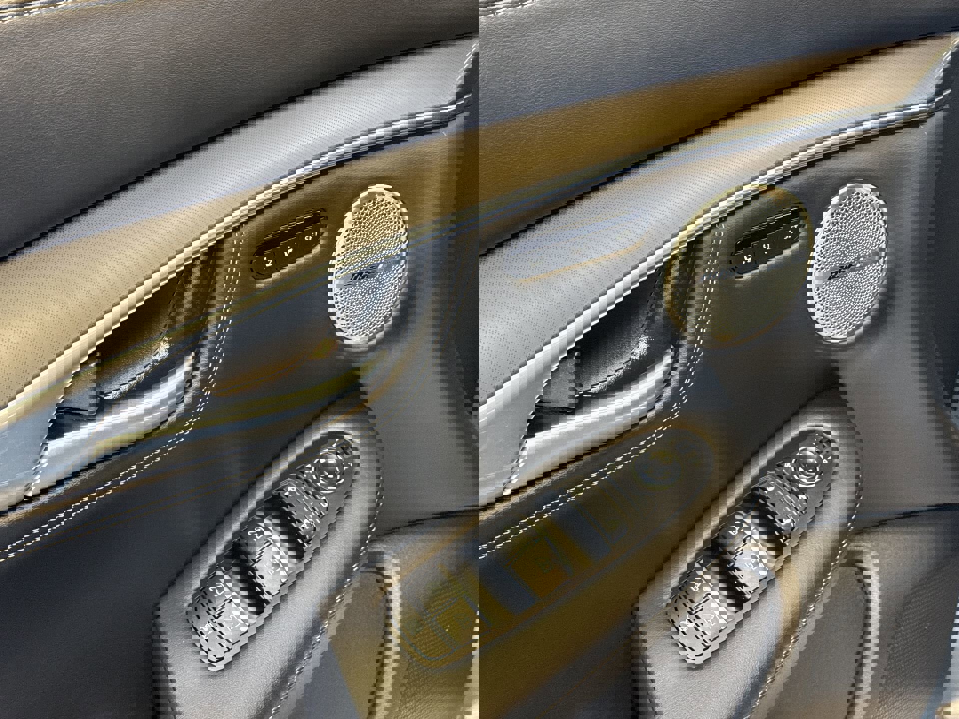 Certified 2025 INFINITI QX55 Essential image 13