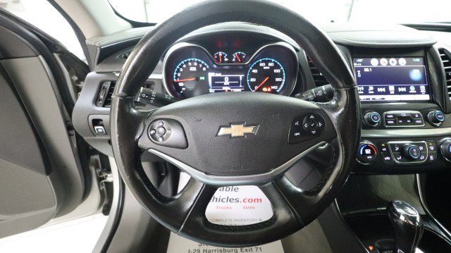 Used 2019 Chevrolet Impala LT FWD image 16