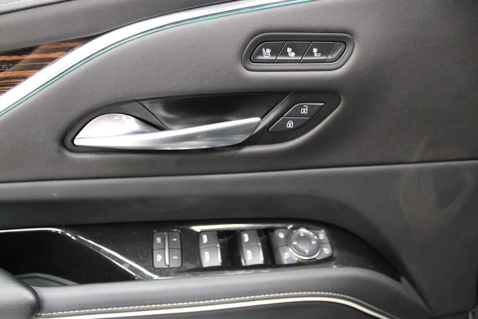 Certified 2024 Cadillac Escalade ESV Premium Luxury w/ LPO, Floor Liner Package image 17