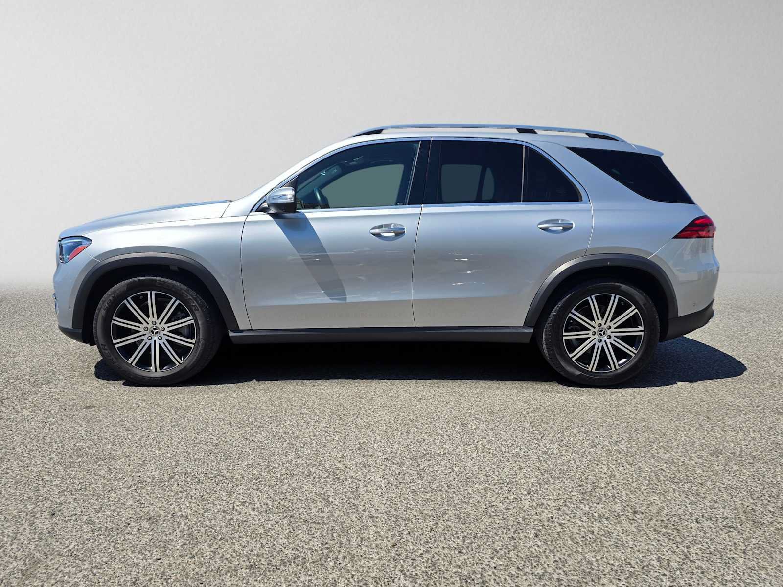 Used 2025 Mercedes-Benz GLE 450 4MATIC image 6