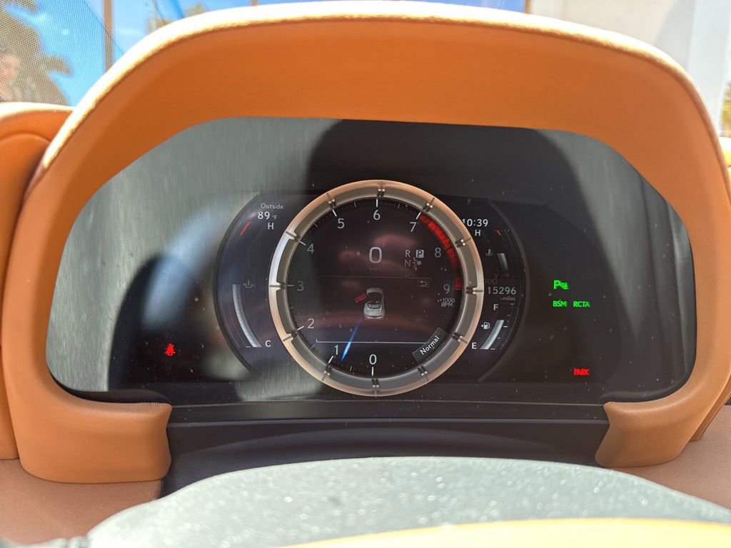 Used 2022 Lexus LC 500 Convertible w/ Touring Package RWD image 2