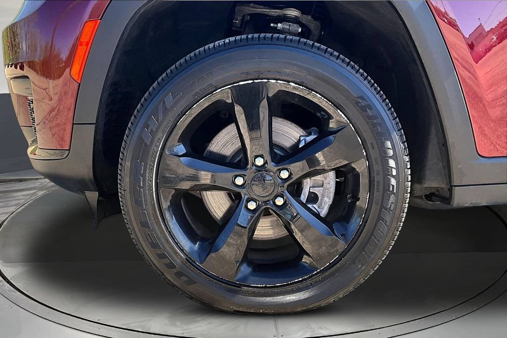 Used 2025 Jeep Grand Cherokee L Laredo AWD/4WD image 36