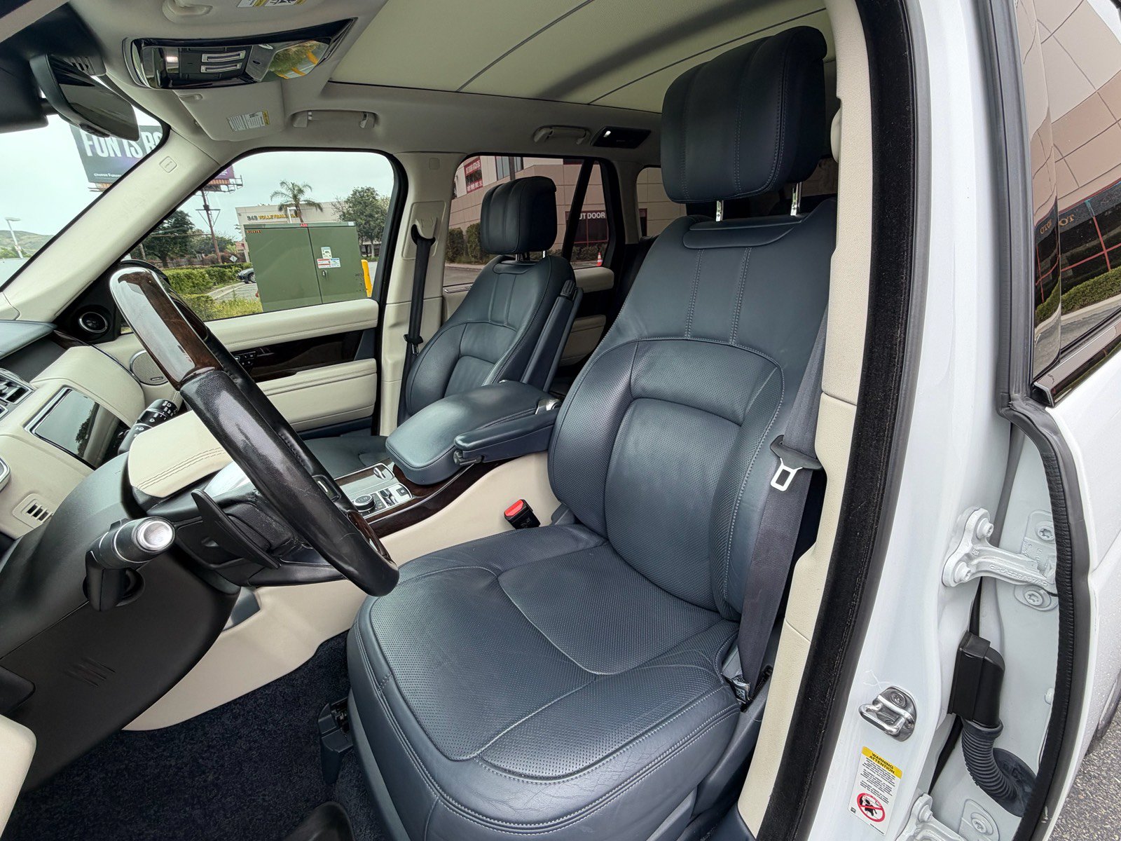 Used 2019 Land Rover Range Rover HSE AWD/4WD image 10