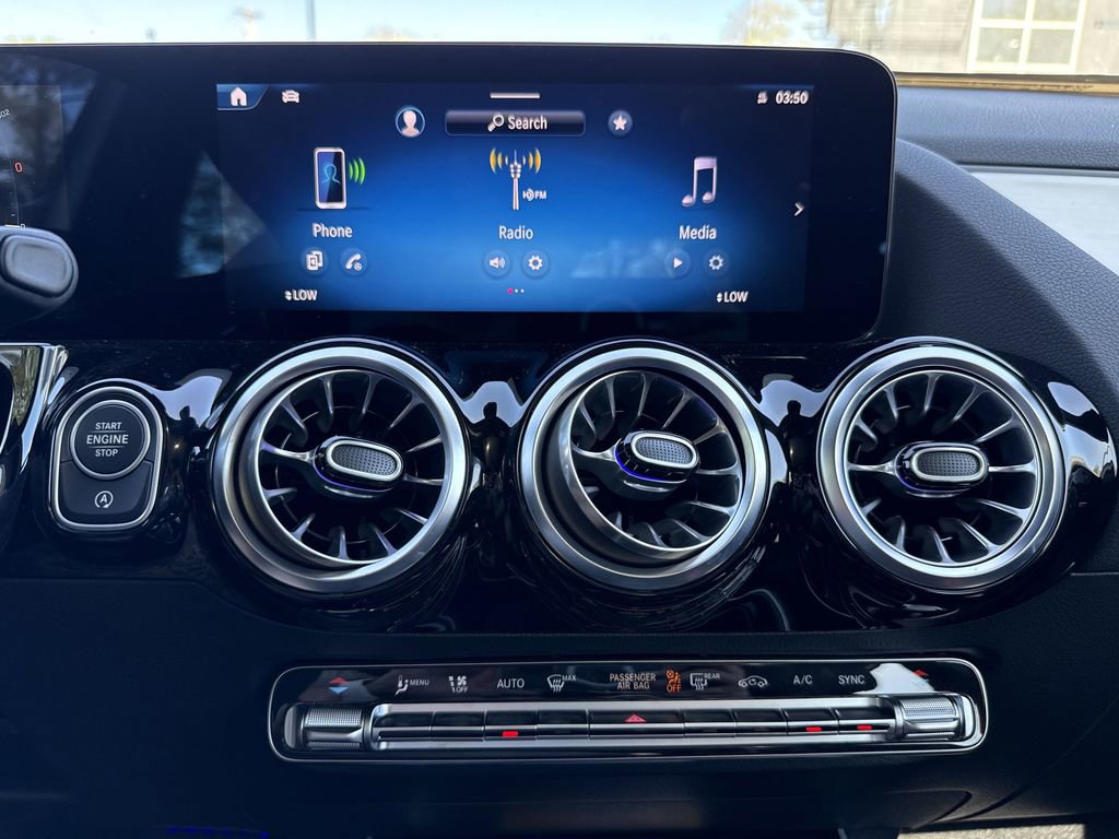 New 2025 Mercedes-Benz GLA 35 AMG 4MATIC image 26